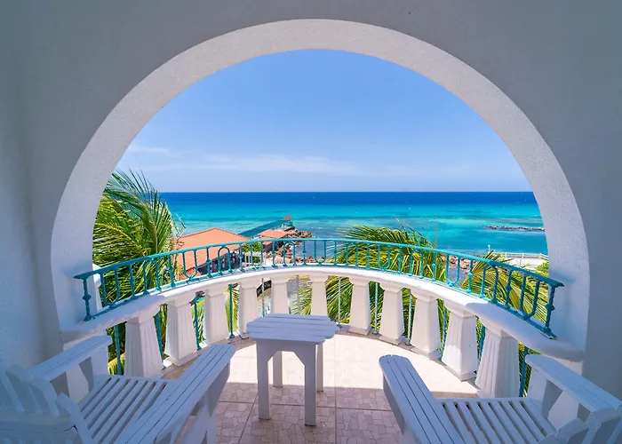 Resort Franklyn D & Runaway Bay